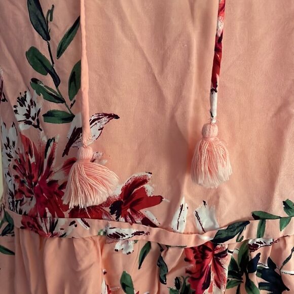 St. John’s Bay floral top cap sleeves ruffle around neck & bottom women’s large - Picture 5 of 8